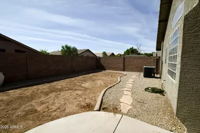 10221 W Daley Lane, Peoria, AZ 85383 - Photo 15