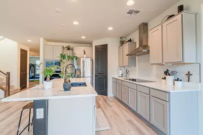 8955 W Luke Avenue, Glendale, AZ 85305 - Photo 3