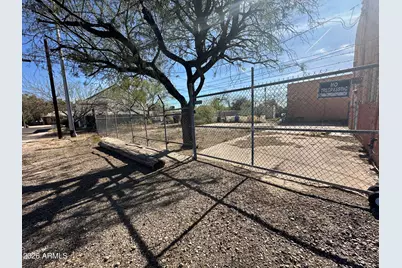 330 N Picacho Street, Casa Grande, AZ 85122 - Photo 7