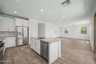 7028 S 12th Place, Phoenix, AZ 85042 - Photo 13