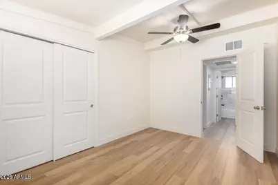 6043 W Laurie Lane #Apt 4, Glendale, AZ 85302 - Photo 9
