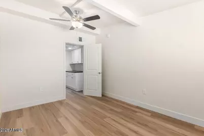 6043 W Laurie Lane #Apt 4, Glendale, AZ 85302 - Photo 11