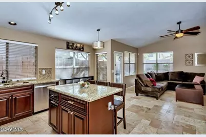 20729 N 37th Way, Phoenix, AZ 85050 - Photo 5