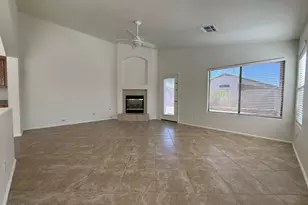 9587 W Seldon Ln, Peoria, AZ 85345 - Photo 7