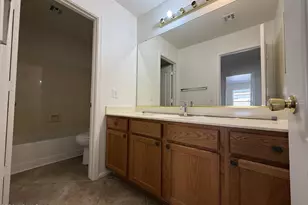 9587 W Seldon Ln, Peoria, AZ 85345 - Photo 15