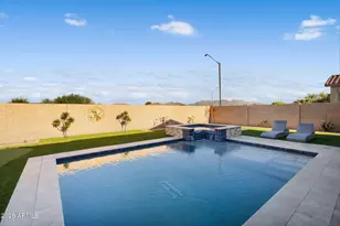 18438 W Lavender Ln, Goodyear, AZ 85338 - Photo 33