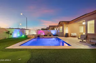 18438 W Lavender Ln, Goodyear, AZ 85338 - Photo 3