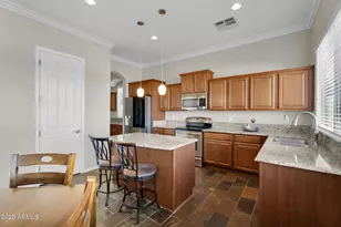18438 W Lavender Ln, Goodyear, AZ 85338 - Photo 9