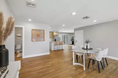 3927 E Desert Cove Avenue, Phoenix, AZ 85028 - Photo 5