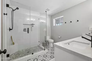 3927 E Desert Cove Ave, Phoenix, AZ 85028 - Photo 11