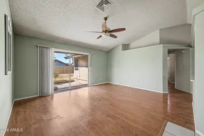 8126 W Columbine Drive, Peoria, AZ 85381 - Photo 7