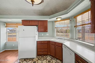 8126 W Columbine Drive, Peoria, AZ 85381 - Photo 5