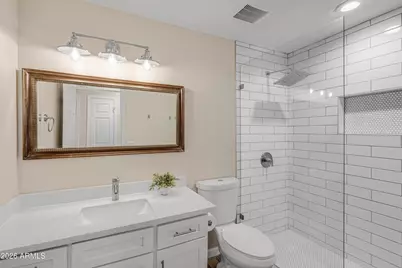 4330 N 32nd Place, Phoenix, AZ 85018 - Photo 15