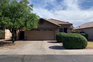140 W Oxford Ln, Gilbert, AZ 85233 - Photo 1