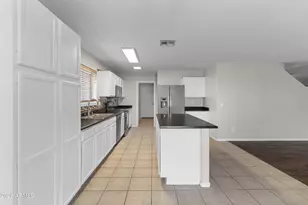15559 W Crocus Dr, Surprise, AZ 85379 - Photo 21