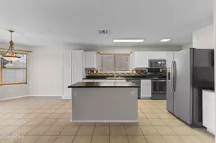 15559 W Crocus Dr, Surprise, AZ 85379 - Photo 17