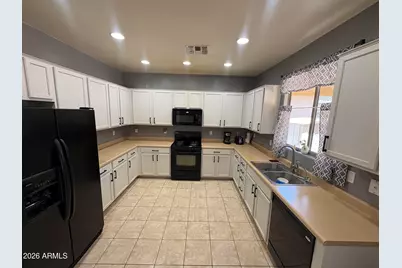 962 E Saddleback Place, San Tan Valley, AZ 85143 - Photo 11