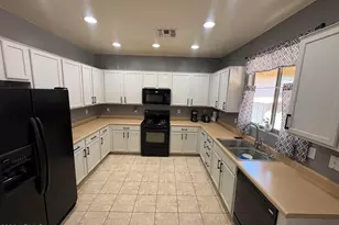962 E Saddleback Pl, San Tan Valley, AZ 85143 - Photo 11