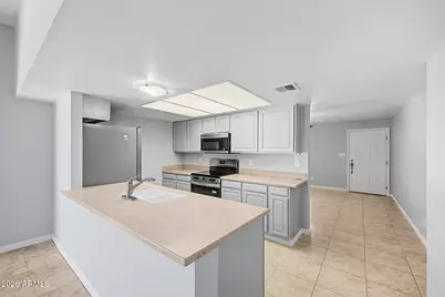 4305 E Equestrian Trail, Phoenix, AZ 85044 - Photo 13