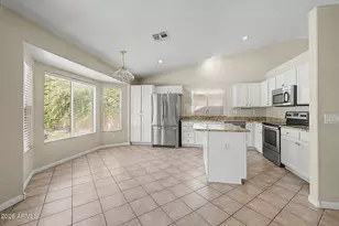8752 W Melinda Ln, Peoria, AZ 85382 - Photo 19