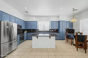 218 E Sunburst Ln, Tempe, AZ 85284 - Photo 9