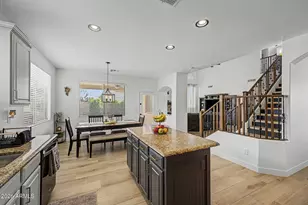 2541 E Ridge Creek Rd, Phoenix, AZ 85024 - Photo 9