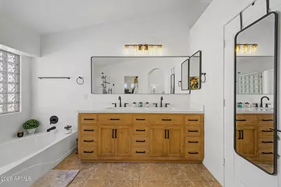 2541 E Ridge Creek Road, Phoenix, AZ 85024 - Photo 21