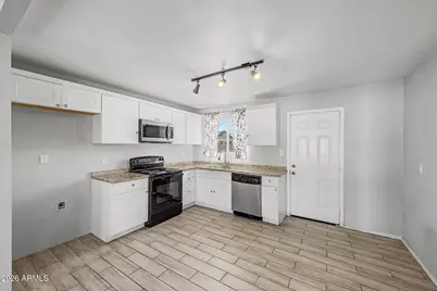 13212 N 31st Avenue, Phoenix, AZ 85029 - Photo 7