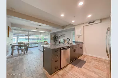 7137 E Rancho Vista Drive #2004, Scottsdale, AZ 85251 - Photo 3