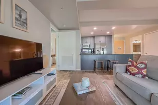 7137 E Rancho Vista Dr, Scottsdale, AZ 85251 - Photo 13