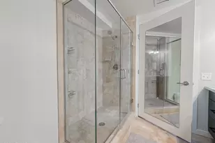 7137 E Rancho Vista Dr, Scottsdale, AZ 85251 - Photo 23