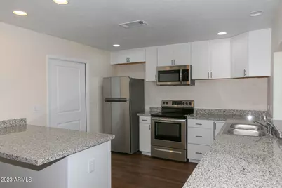 6226 S Hazelton Lane, Tempe, AZ 85283 - Photo 5