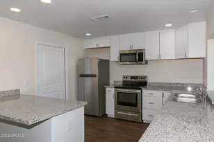 6226 S Hazelton Ln, Tempe, AZ 85283 - Photo 5