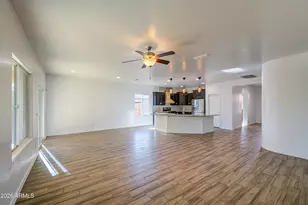 26119 W Wahalla Ln, Buckeye, AZ 85396 - Photo 19