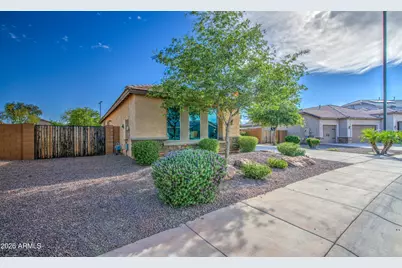 26119 W Wahalla Lane, Buckeye, AZ 85396 - Photo 5