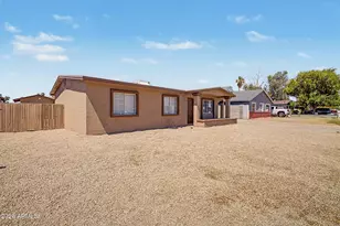 6746 W Orange Dr, Glendale, AZ 85303 - Photo 9