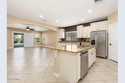 26510 N 107th Lane, Peoria, AZ 85383 - Photo 7