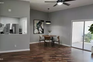 10546 W Palmeras Dr, Sun City, AZ 85373 - Photo 11