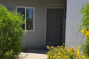 10546 W Palmeras Dr, Sun City, AZ 85373 - Photo 3
