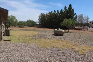 556 E Camino De Tundra, Huachuca City, AZ 85616 - Photo 13