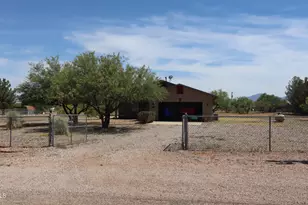 556 E Camino De Tundra, Huachuca City, AZ 85616 - Photo 3