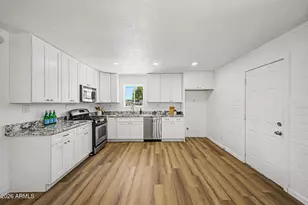 2113 W Lupine Ave, Phoenix, AZ 85029 - Photo 13