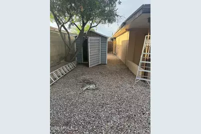 2417 E Yucca Street, Phoenix, AZ 85028 - Photo 17