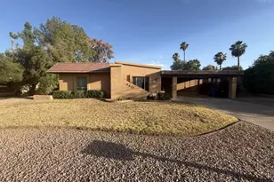 2417 E Yucca St, Phoenix, AZ 85028 - Photo 3