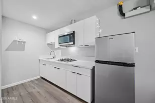 3025 N 32nd St, Phoenix, AZ 85018 - Photo 5