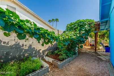 305 W Nopal Place, Chandler, AZ 85225 - Photo 21