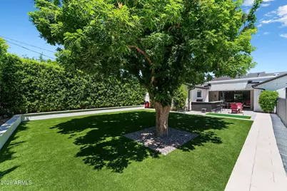 3655 E Piccadilly Road, Phoenix, AZ 85018 - Photo 29