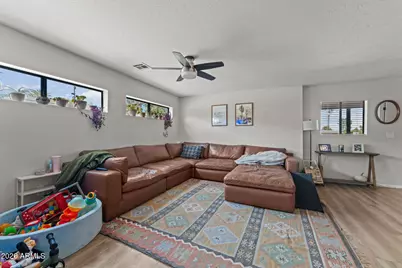 601 Whipple Court, Wickenburg, AZ 85390 - Photo 9
