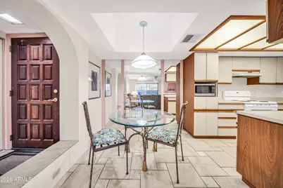 10410 N Cave Creek Road #1018, Phoenix, AZ 85020 - Photo 11