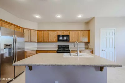 2470 W Warren Drive, Anthem, AZ 85086 - Photo 9